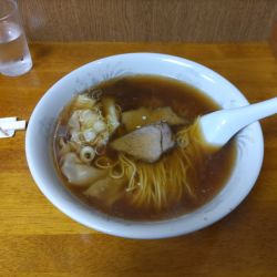 ワンタン麺