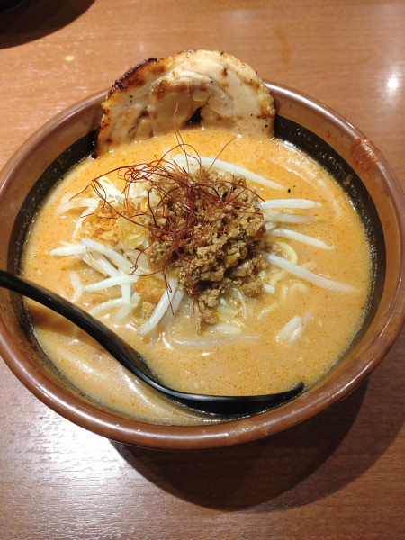 「北海道味噌ラーメン　チャーシュー１枚」@麺場 田所商店 多摩ニュータウン店の写真