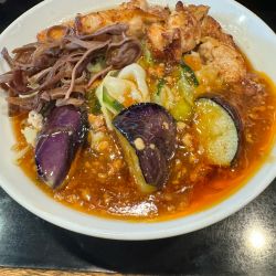 ピリ辛DX1350円+ライス100円