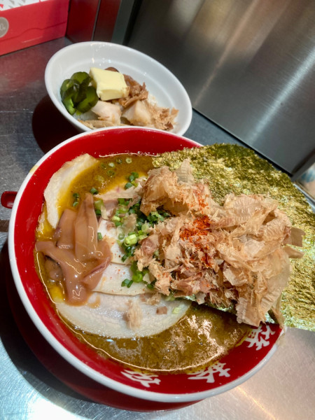 「むかん烏賊鶏白湯」@箕輪家 中野旗艦店の写真