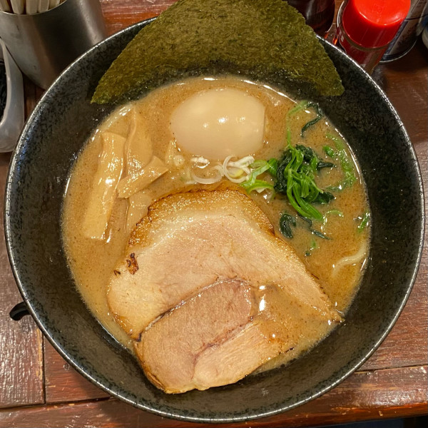 「味玉魚介豚骨ラーメン ¥1,050」@麺's club 酒池肉林の写真