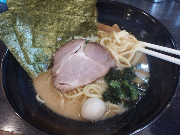 「豚骨醬油(大)(920)」@琉二家の写真