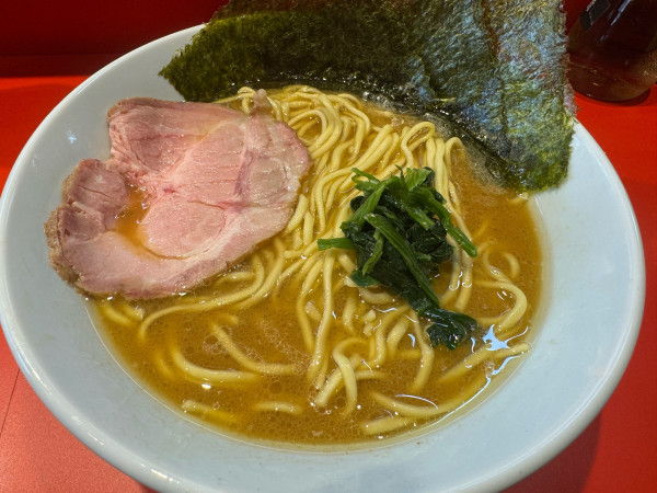 「醤油ラーメン」@横浜ラーメン 徳栄家の写真