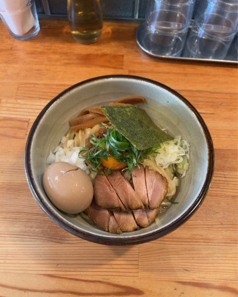 「油そば+味玉」@中華そば 閃の写真