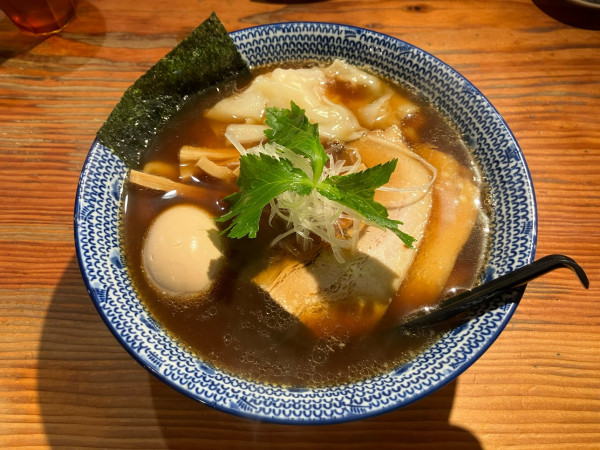 「特製醤油」@純手打ち 麺と未来の写真