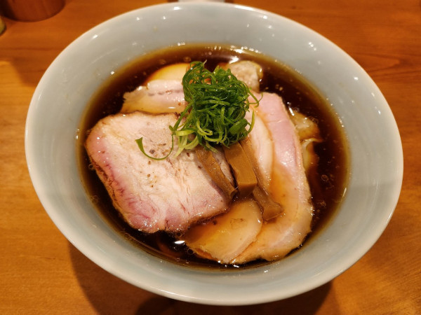「特製中華そば 豚チャーシュー 太麺」@中華そば しば田の写真