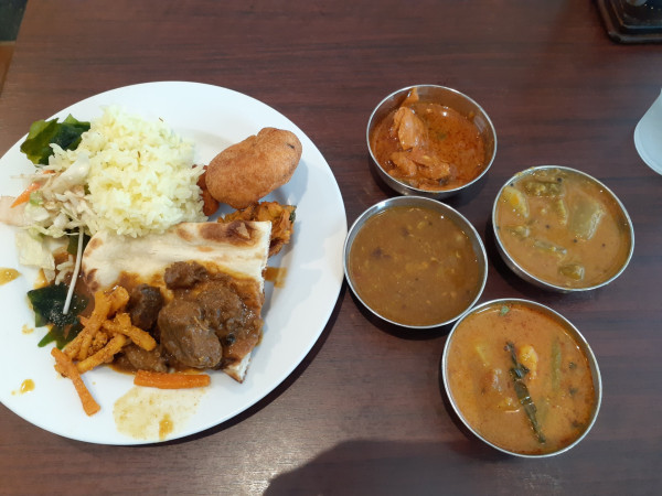 「ランチバイキング」@ニルワナム 銀座店の写真