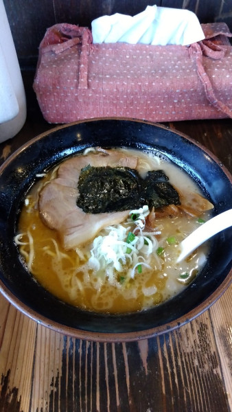 「ヨシベーラーメン塩」@ラーメン ヨシベー 八千代店の写真