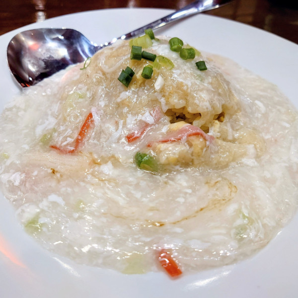 「蟹肉入り炒飯」@蒲田ニイハオ 浜松町大門店の写真