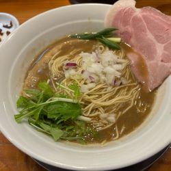 濃厚煮干し豚骨