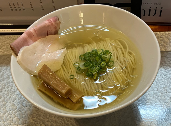 「地鶏×出汁 白醤油 1,000円」@ramen rise nijiの写真