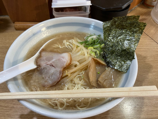 「背脂豚骨ラーメン　980円」@らーめん光醤の写真