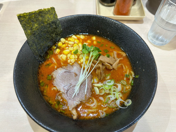 「バイタン　1000円」@へそまがりラーメンの写真
