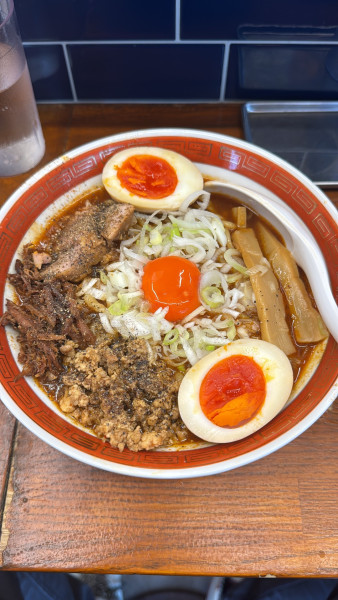 「カラトロ月見ラーメン」@東神田ら～めん3の写真