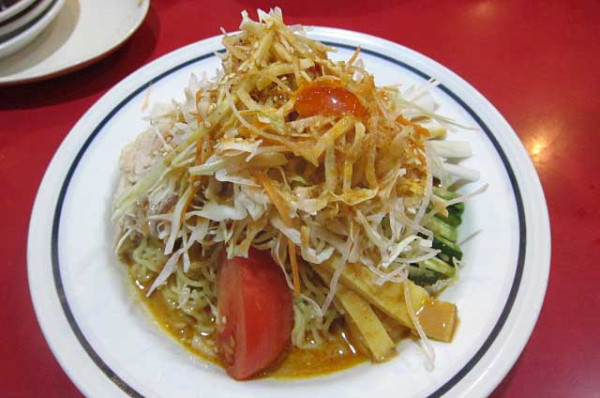 「バンバンジー冷麺　850円」@花彫酒家の写真