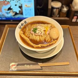 【秋季限定】鯛だし醤油らぁ麺