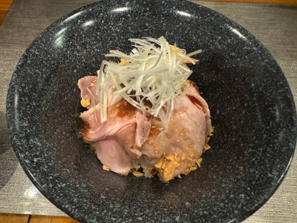 「肉丼」@麺屋 鳳の写真