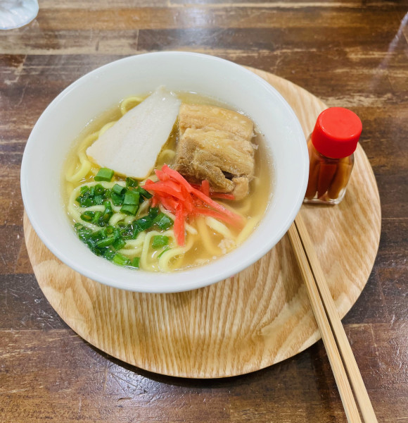 「沖縄そば（￥900）」@小花の写真