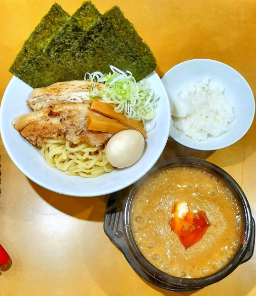 「麻辣つけ麺全部のせ 1490円」@つけめんや 泉の写真
