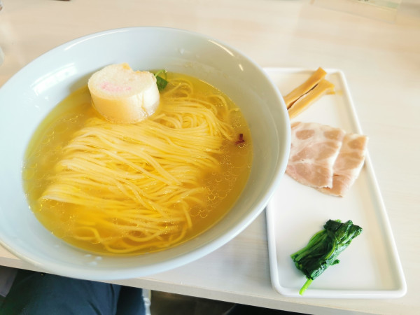 「男鹿塩ラーメン」@男鹿塩ラーメン おがやの写真