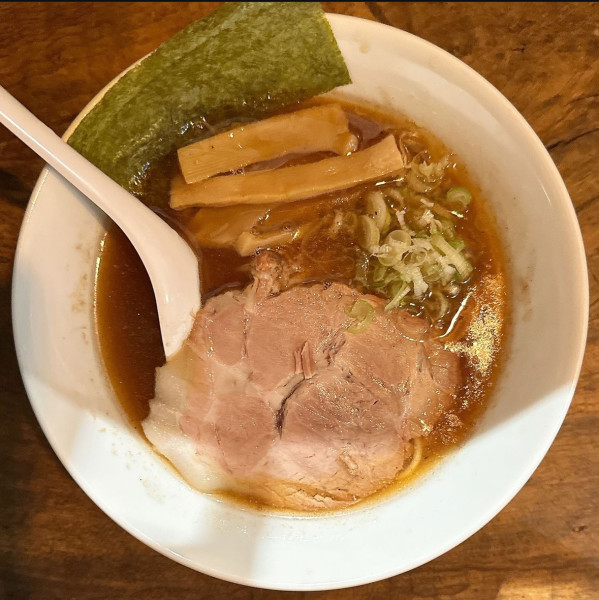 「醤油らーめん」@栄龍軒 YATAI STYLEの写真