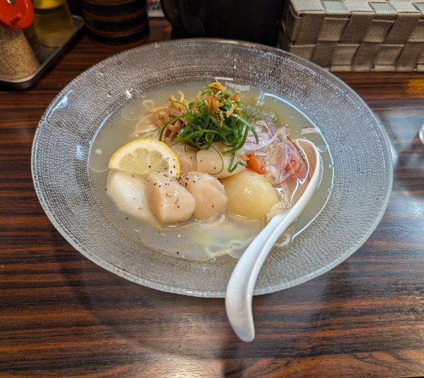 「塩ホタテ涼風麺」@らー麺 あけどやの写真