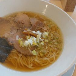 しょうゆラーメン