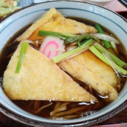 きつねそば（540円）