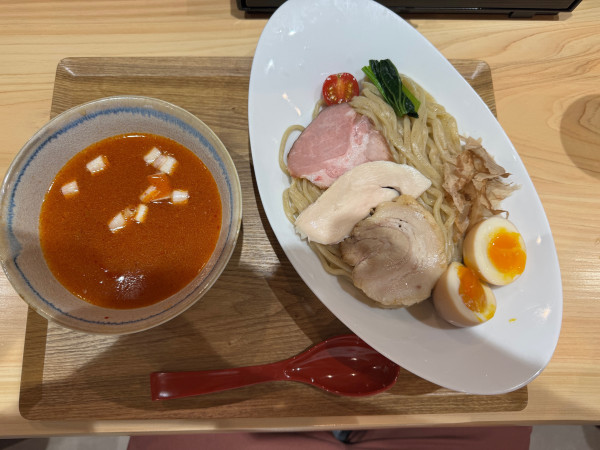 「味玉青とん辛つけ麺」@結まるの写真