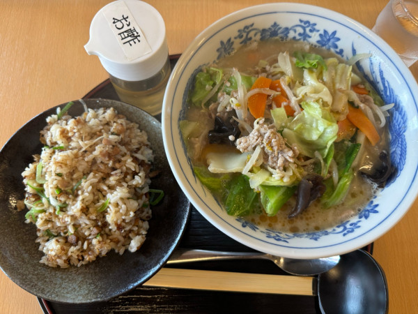 「野菜タンメン」@GUN助ラーメンの写真