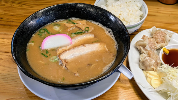 「和歌山中華そば+シュウマイごはんセット(780円+220円)」@天鳳 新橋店の写真