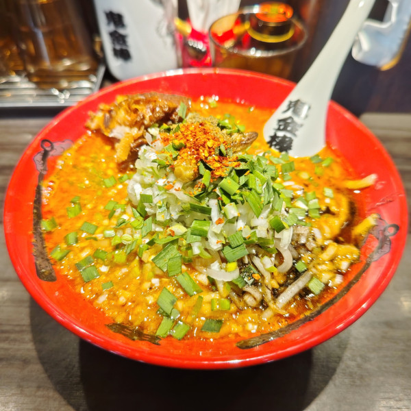 「カラシビ味噌らー麺 (カラ増し シビ増し)＋ネギ」@カラシビ味噌らー麺 鬼金棒の写真