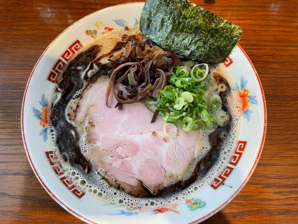 「濃厚らーめん(黒)¥980」@ラーメンかなやの写真