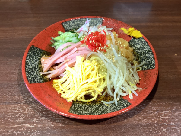 「冷やし中華　700円」@サンキッチンの写真