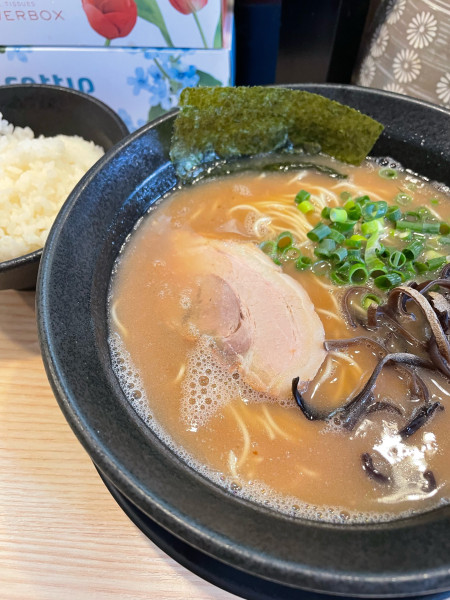 「ラーメン ライス」@九州とんこつらーめん ひらさわの写真