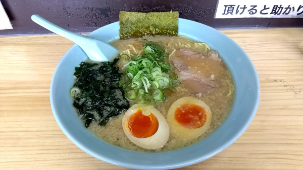 「味玉ラーメン(850円)」@ラーメンショップ 八王子新滝山街道店の写真