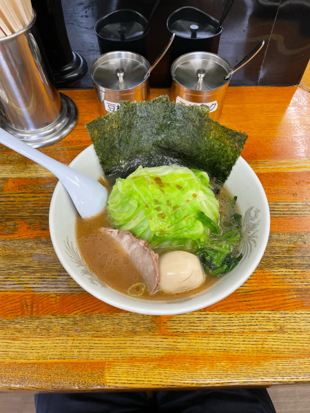 「キャベ玉ラーメン」@横浜ラーメン厨房 うえむらやの写真