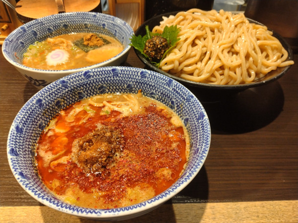 「麻辣Wつけめん（大盛）＋生七味」@六厘舎 上野店の写真