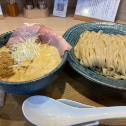 つけ麺¥1,050、大盛¥100、ダイブ飯¥100