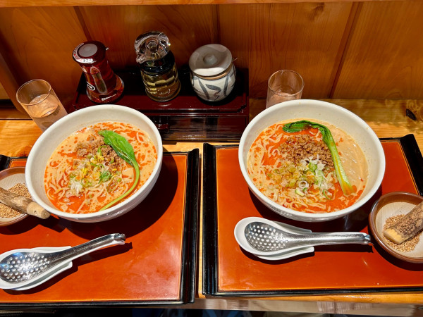 「担々麺(950¥)」@担々麺 發巳の写真