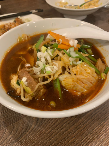 「牛肉麺（ちょい辛）」@中華料理 香香の写真