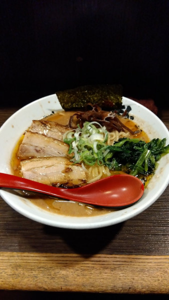 「こってりバラら〜麺白」@戯拉戯拉の写真