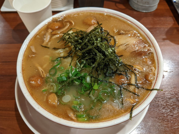 「大なめこ入り煮干しそば」@油そば 味の天徳 京都祇園店の写真