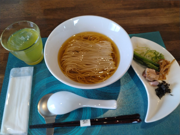 「地鶏 NOODLE かけ 淡口白醤油¥050-」@Noodle Dishes 粋蓮華の写真