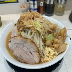 中ラーメン　980円
