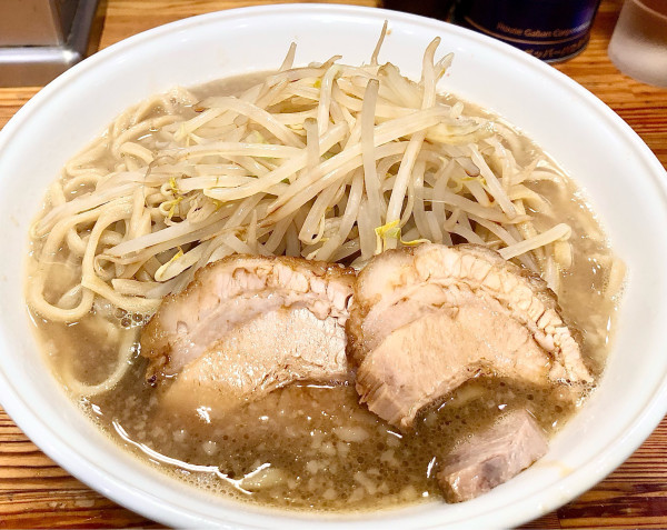 「大ラーメン　900円」@ラーメン神豚 横須賀中央店の写真