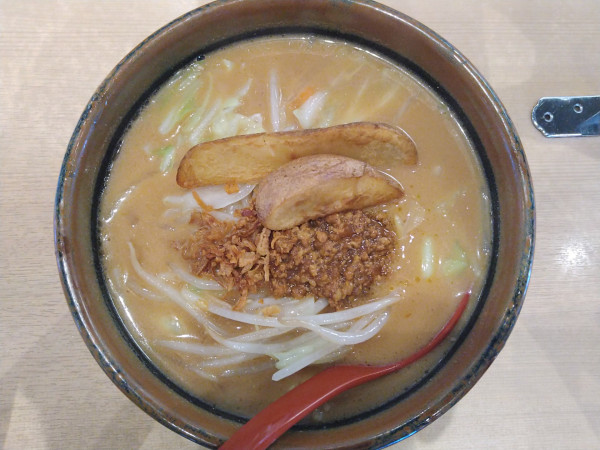 「北海道味噌野菜らーめん」@麺場 田所商店 前橋東店の写真