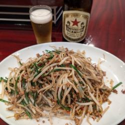 皿台湾＋チャーシューチャーハン＋赤星