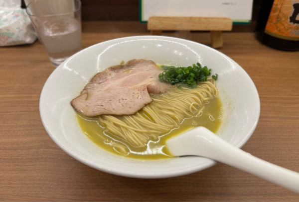 「牡蠣蕎麦 ¥1200」@中華蕎麦 左とうの写真