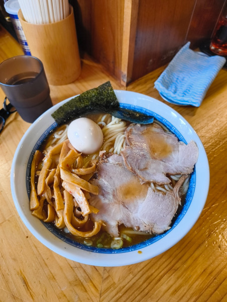 「特製中華そば+中盛　1400円」@魂の中華そばの写真